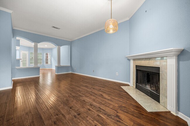 Building Photo - 7947 Knight Rd
