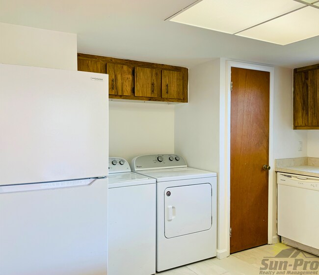 Building Photo - 428 Banana Cay Dr