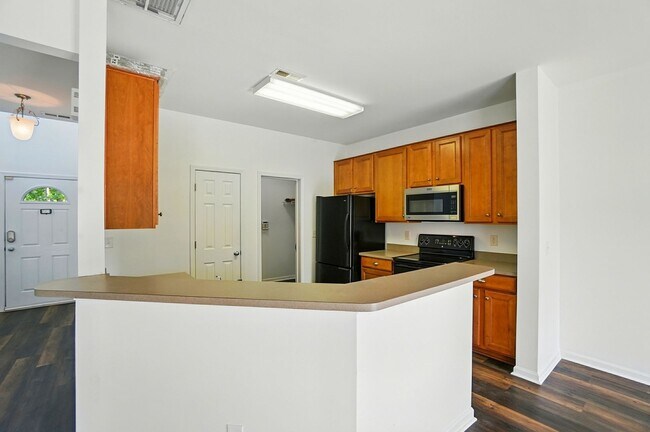 Building Photo - (Coming Soon) Townhome in Pineville – Quie...