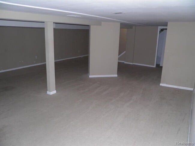 Building Photo - 43805 Hanford Rd
