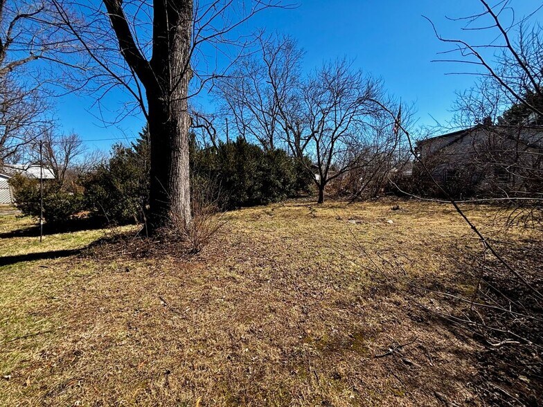 Building Photo - 8122 John Mosby Hwy