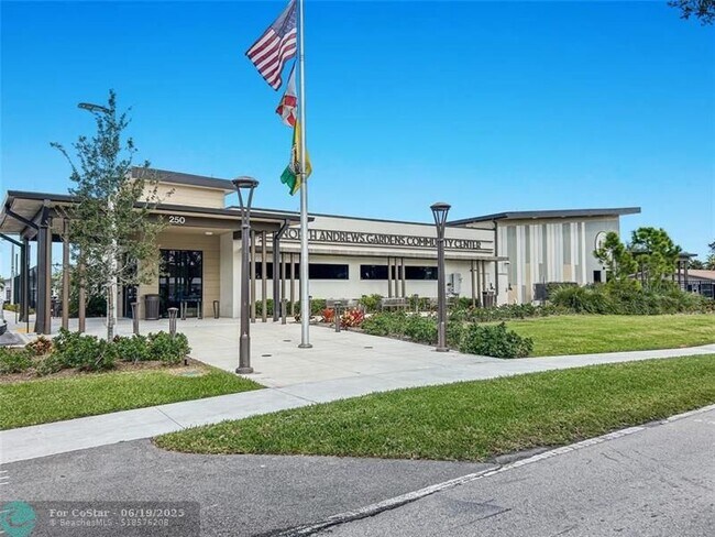 Building Photo - 50 NE 56th Ct