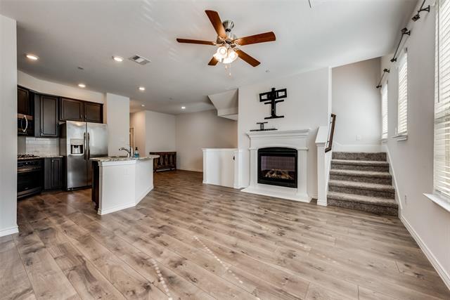 Building Photo - 2405 Siskiyou St