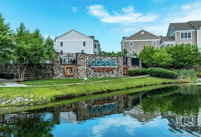 Building Photo - 40 Copper Square Dr