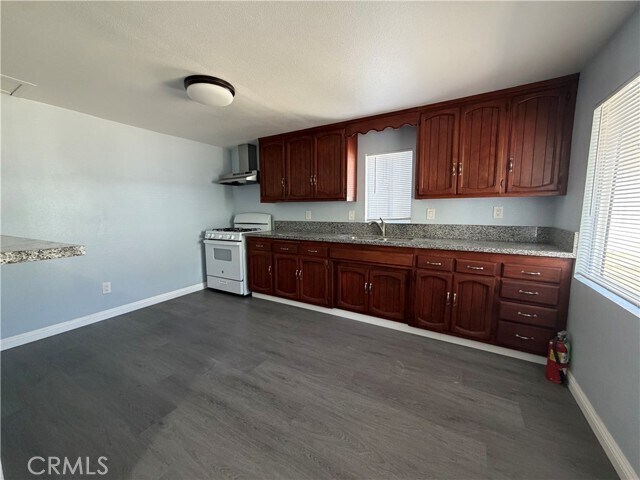 Building Photo - 163 S Junipero Serra Dr