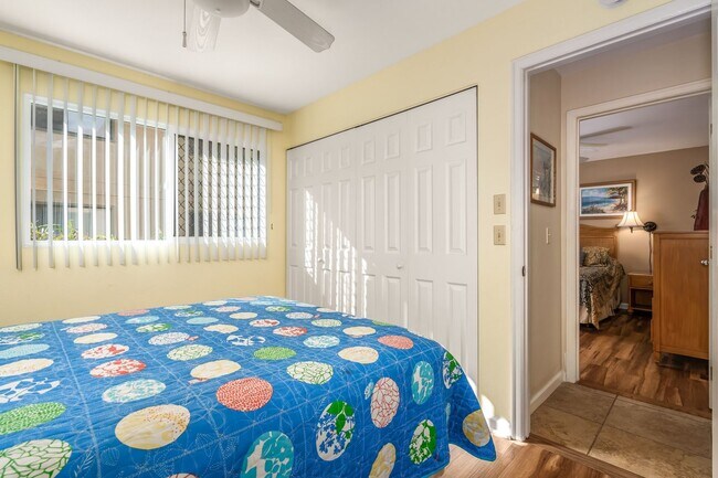 Building Photo - Fully Furnished 2 Bed/1.5 Bath, Maui Gardens Condo with Resort Amenities and Steps to the Beach!
