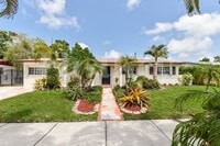 Building Photo - 16941 SW 119th Ct