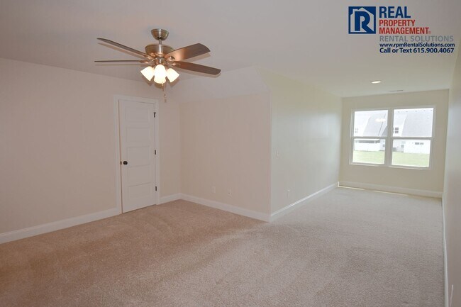 Building Photo - 3414 Pershing Dr