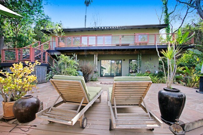 Building Photo - Pasadena Paradise! Mid Century Modern Home with Huge Deck and Hillside Views