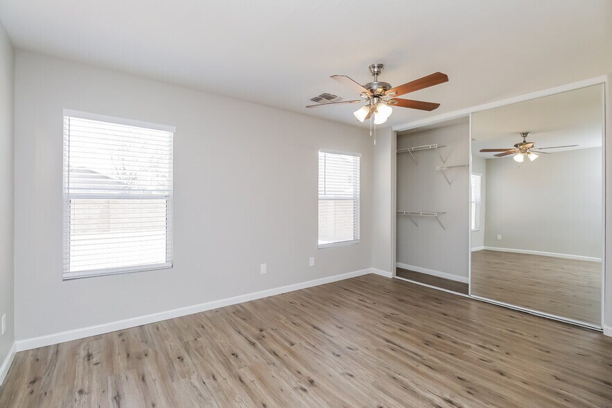 Building Photo - 4665 E Pinto Valley Rd