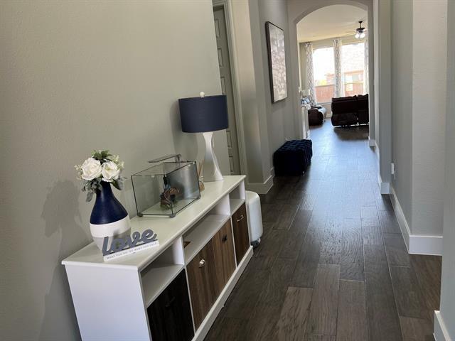 Building Photo - 1416 Saddle Ridge Dr