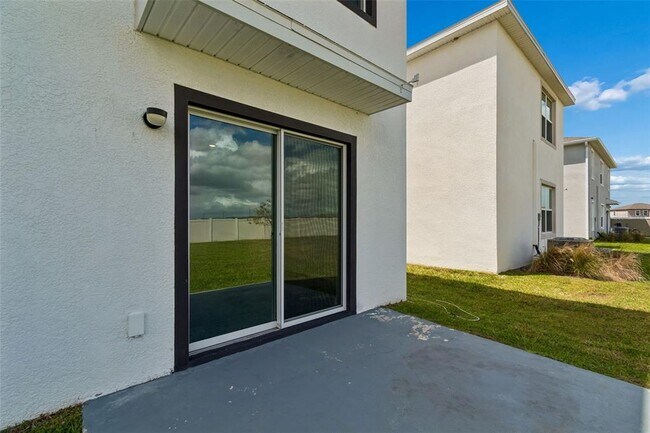 Building Photo - 8454 Ender Hls Dr