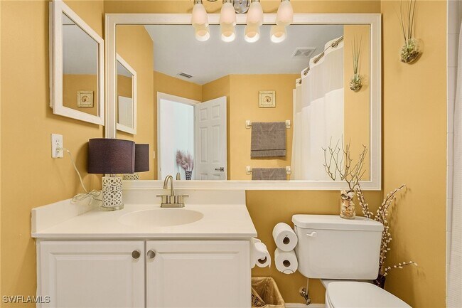 Building Photo - 8311 Village Edge Cir