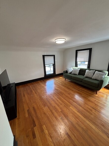 living room - 302 W Washington St