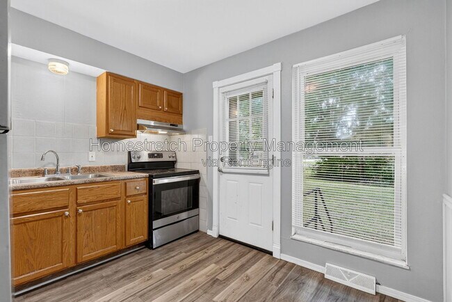 Building Photo - 9993 Fox Hall Ct