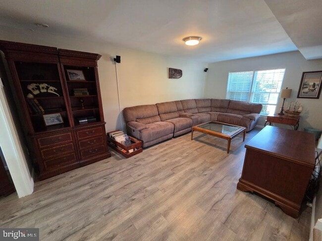Building Photo - 2573 Windbreak Dr