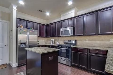 Building Photo - 13374 Canary Ln