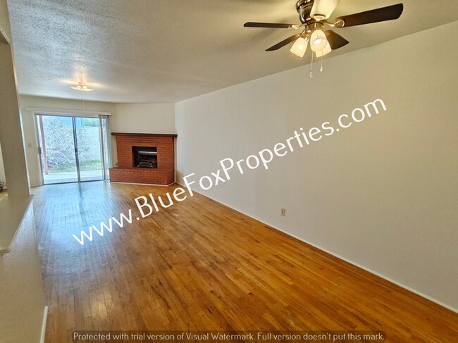 Building Photo - 1201 N Tracy Ave