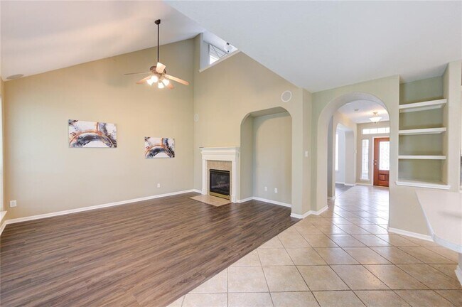Building Photo - 6114 Breezy Hollow Ln