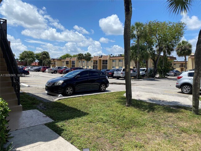 Building Photo - 2840 NW 55th Ave