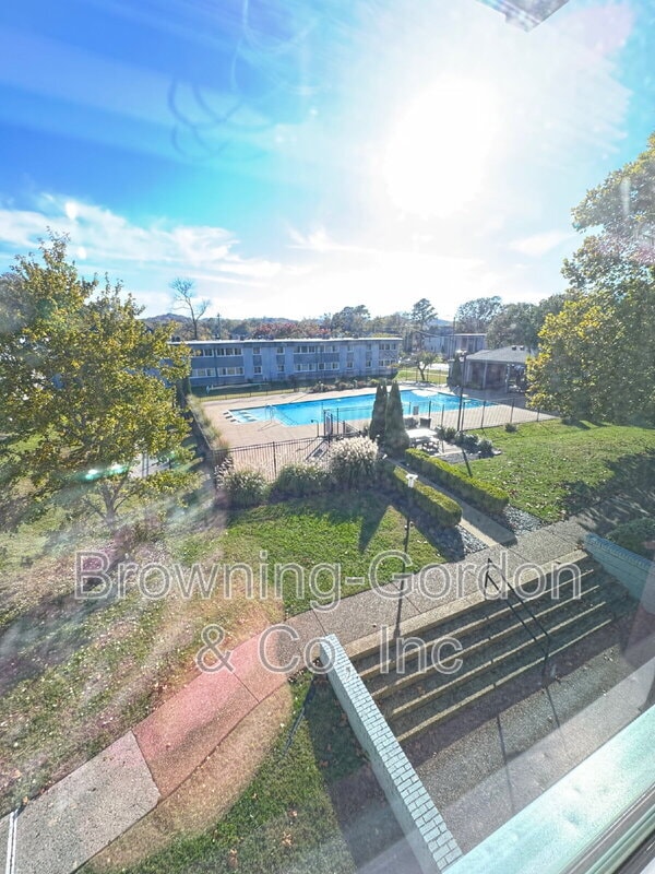 Building Photo - 1900 Richard Jones Rd