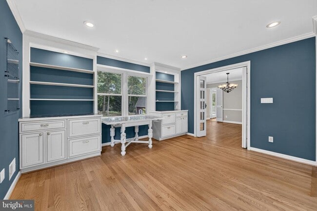 Building Photo - 6443 Walters Woods Dr