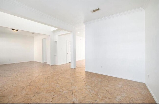 Building Photo - 17811 Scrub Oak Dr
