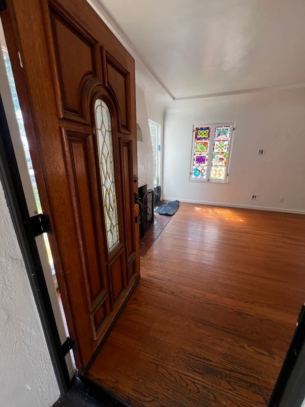Building Photo - 484 W 25th
