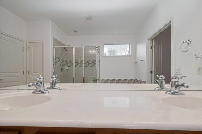Building Photo - 24543 Carlton Springs Ln