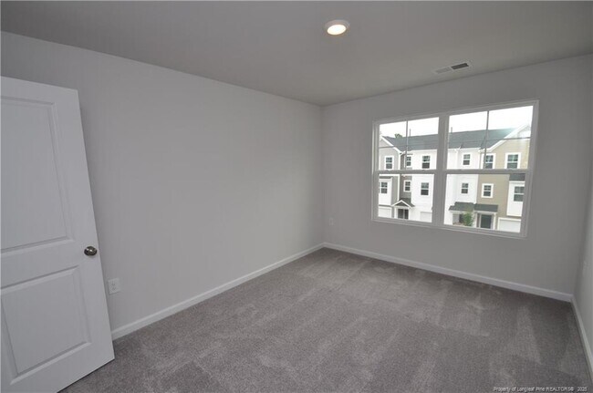Building Photo - 1057 Shoreside Dr