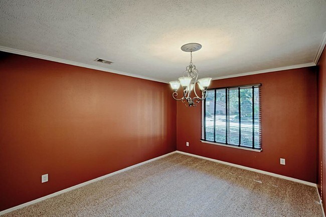 Building Photo - 3314 Falling Brook Dr
