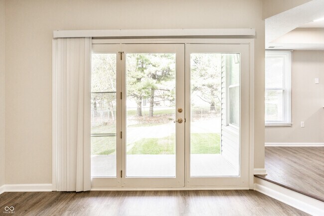 Building Photo - 6130 Bethesda Way