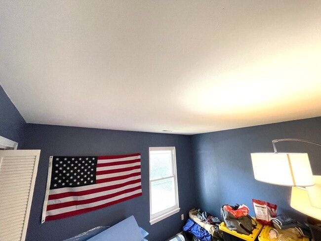 Building Photo - Spacious 6 bedroom home in Virginia Beach