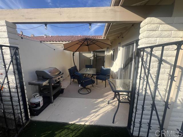 Building Photo - 7061 Estrella De Mar Rd