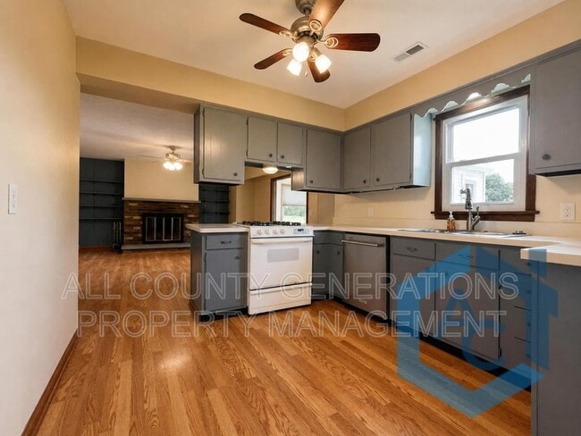 Building Photo - 2281 Weymouth Rd