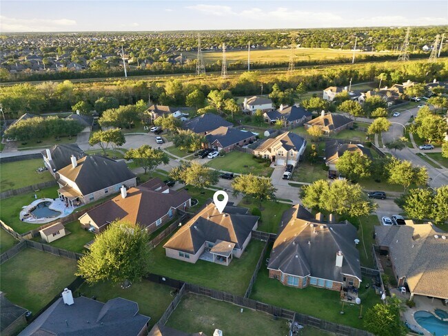 Building Photo - 5755 Lightstone Ln