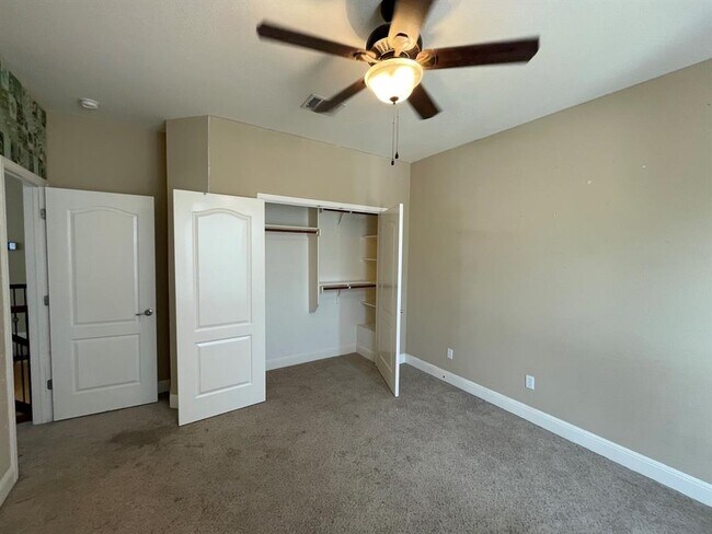 Building Photo - 3001 Lombardi Way