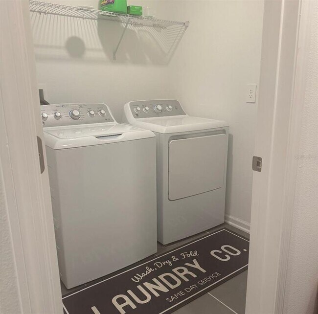 Building Photo - 1054 John Jacob Rd