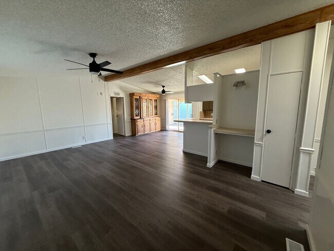 Building Photo - Large Remodeled Doublewide with 2 Car Garage.