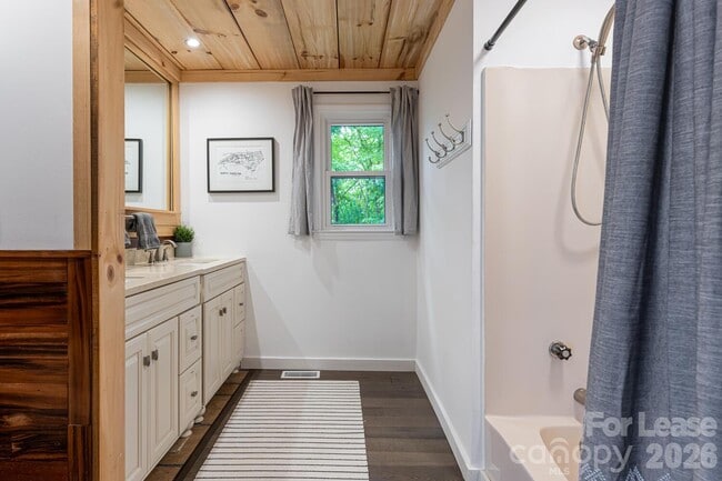 Building Photo - 260 Allison Hill Rd