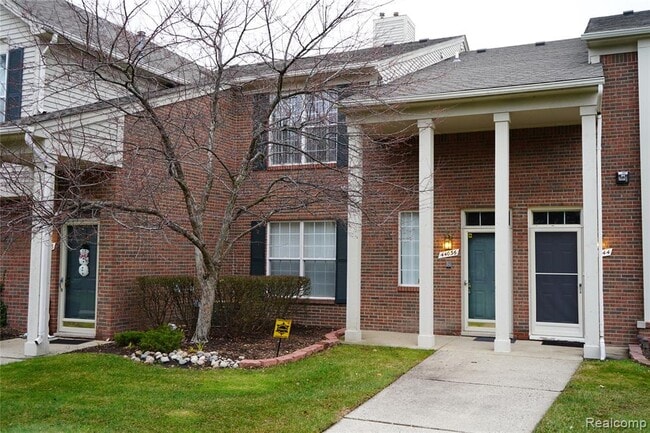 Primary Photo - 44036 Rushcliffe Dr