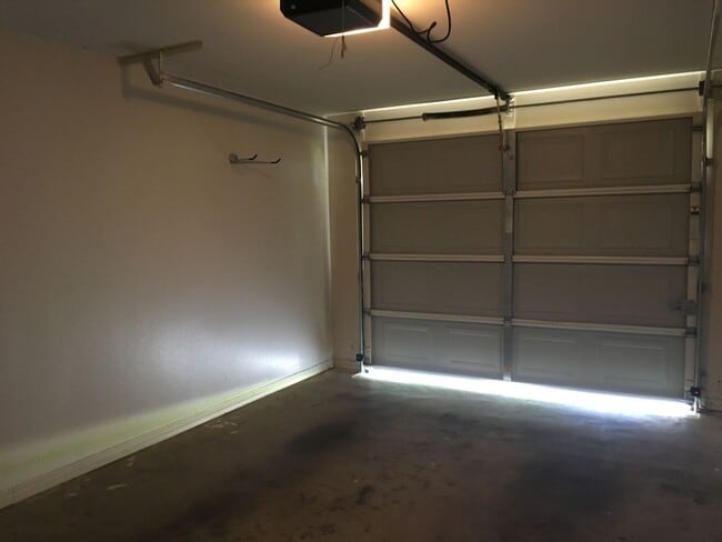 Building Photo - 2012 Seabiscuit