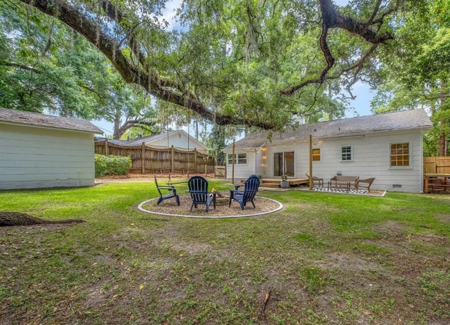 Building Photo - 1310 E 7th Ave