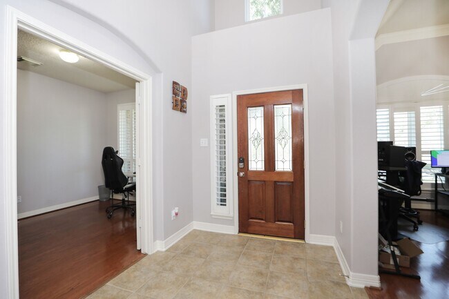 Building Photo - 8410 Brighton Lake Ln