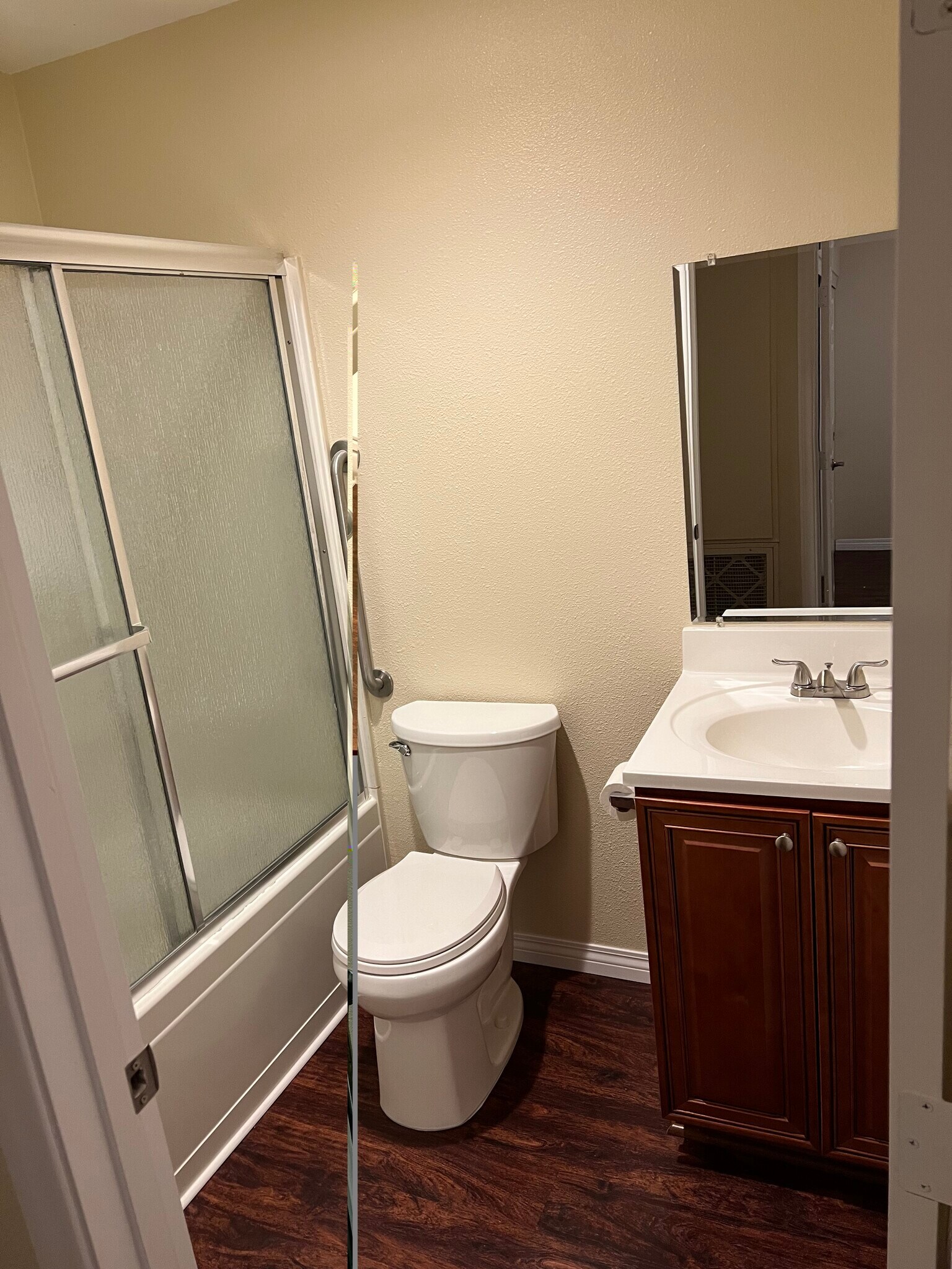 Building Photo - 3024 E Carey Ave