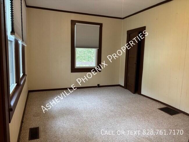 Building Photo - 66 Branning St