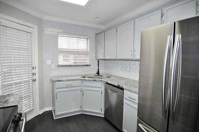 Building Photo - 2902 State St