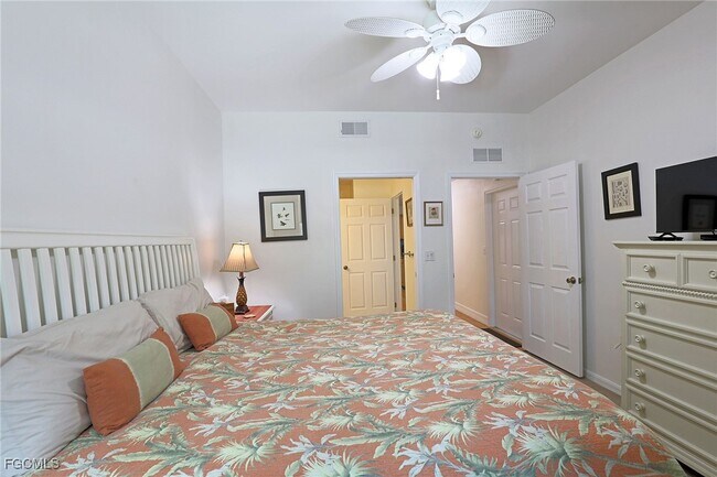 Building Photo - 15460 Bellamar Cir