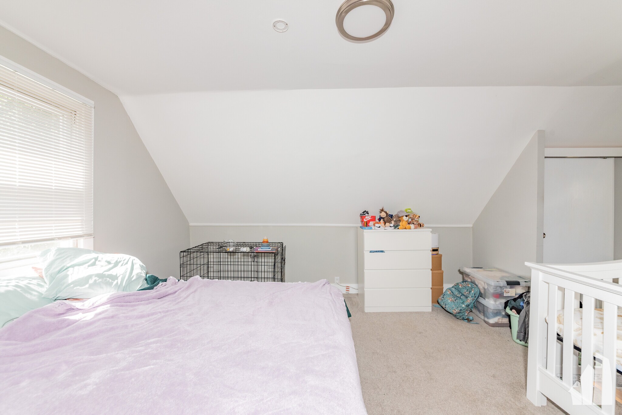 Building Photo - 2932 N Avers Ave
