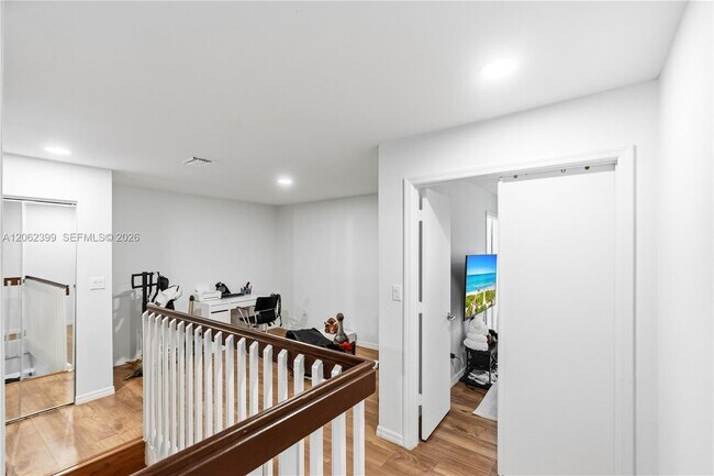 Building Photo - 1844 SW 102nd Way